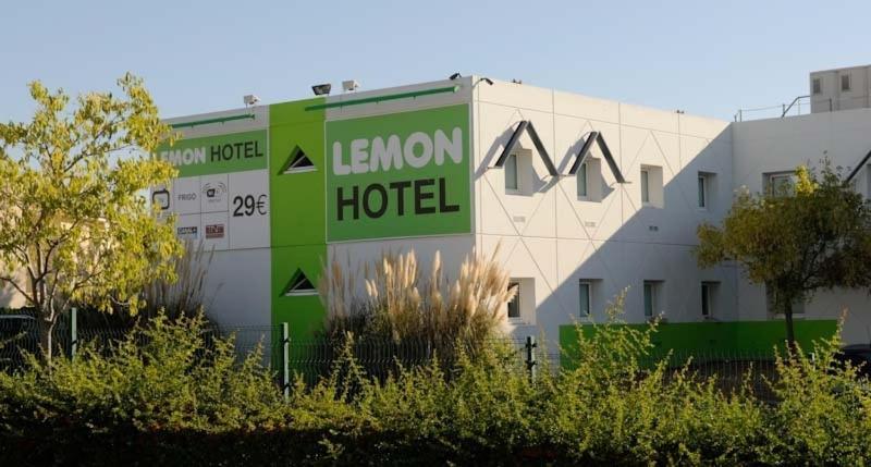 Lemon Hotel - Mery Sur Oise/Cergy Εξωτερικό φωτογραφία