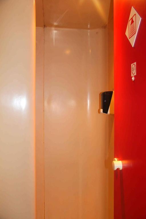Lemon Hotel - Mery Sur Oise/Cergy Εξωτερικό φωτογραφία